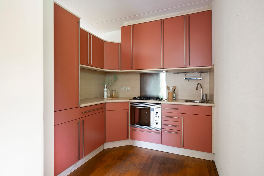 Semi-Detached Home with Free Views and Private Parking in Maastricht — 11