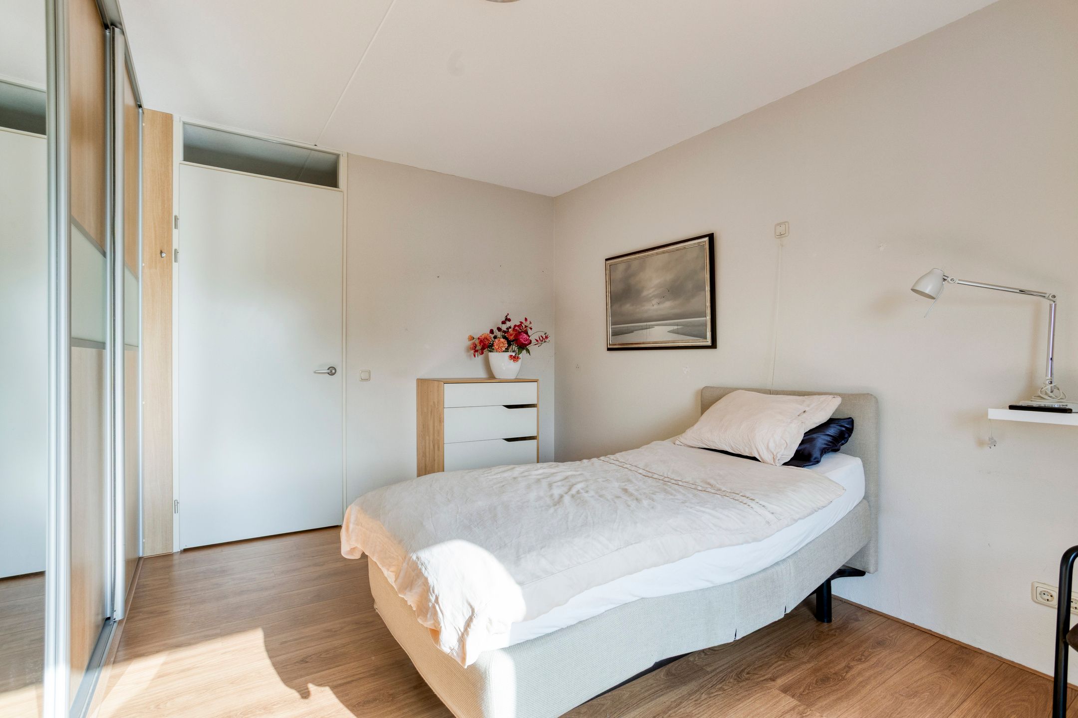 Spacious 3-Room Apartment with South-Facing Balcony in Central Castricum — 24