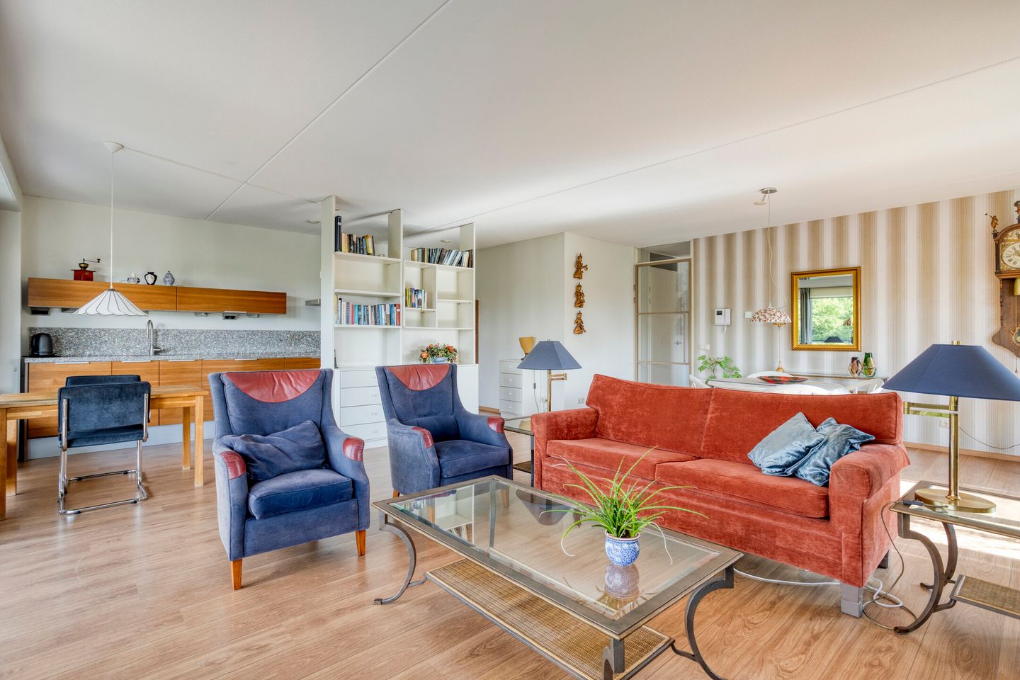 Spacious 3-Room Apartment with South-Facing Balcony in Central Castricum — 10