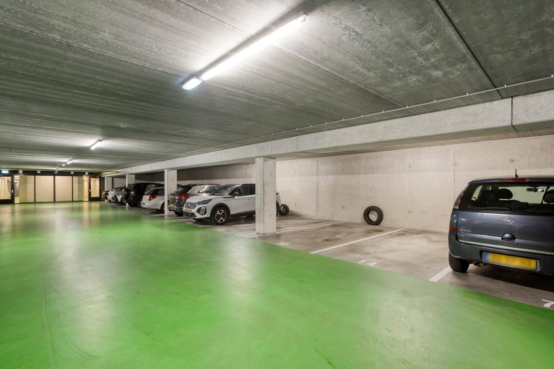Spacious 3-Room Apartment with South-Facing Balcony in Central Castricum — 38