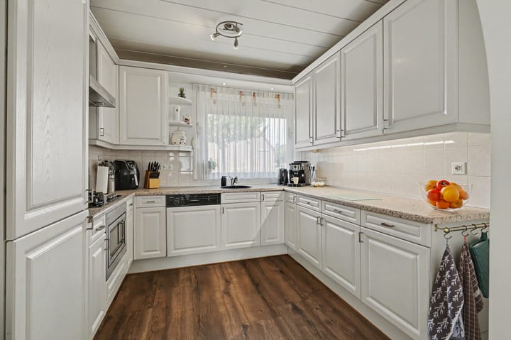 Tussenwoning te koop: Goudenregenstraat 3, Venlo