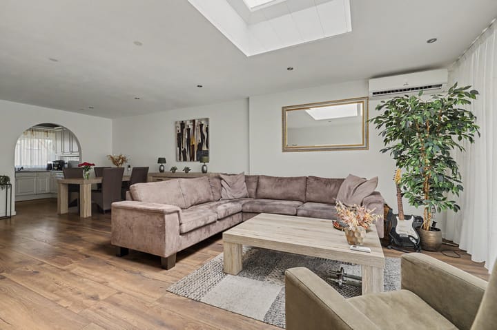 Tussenwoning te koop: Goudenregenstraat 3, Venlo