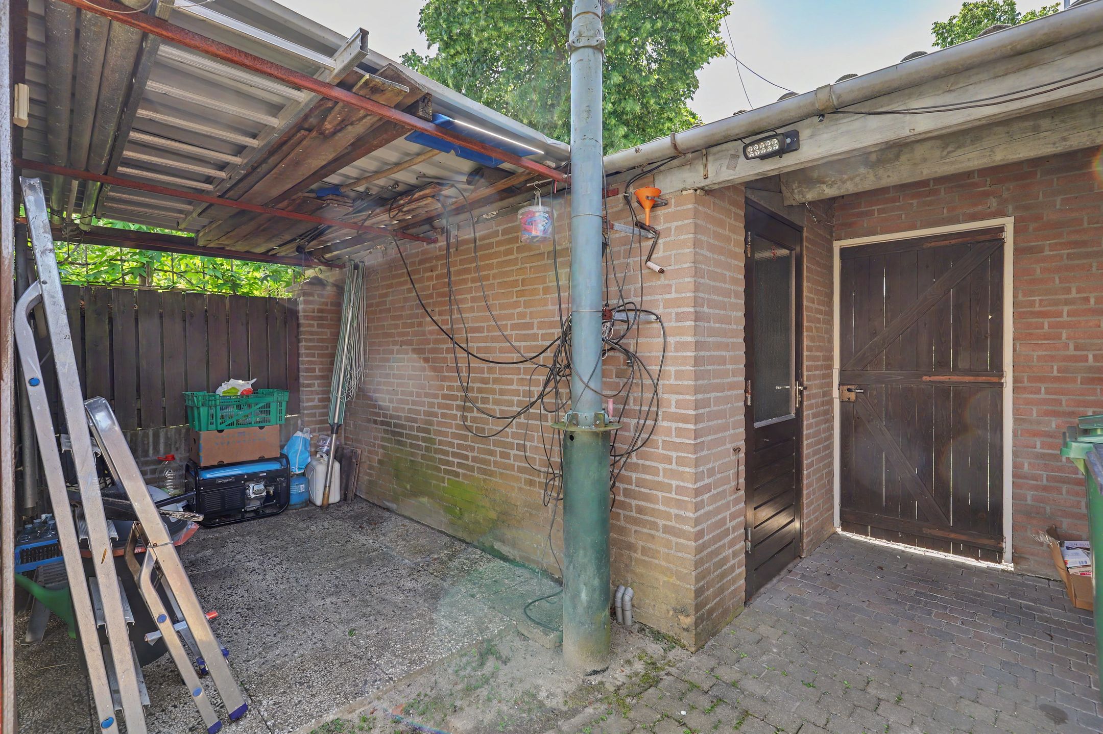 Photo 21 of Goudenregenstraat 3