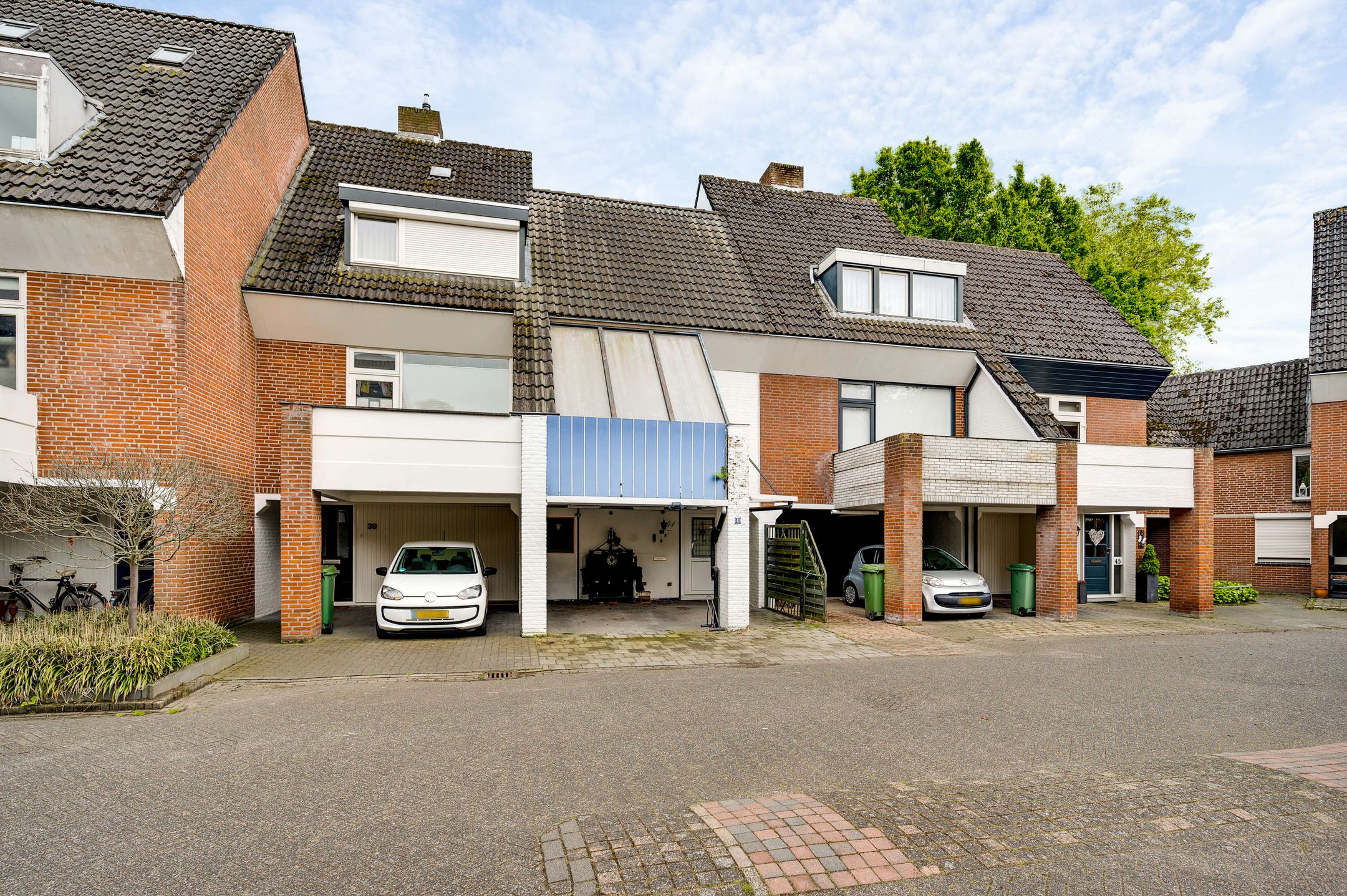 Foto 3 van Leukerhof 41
