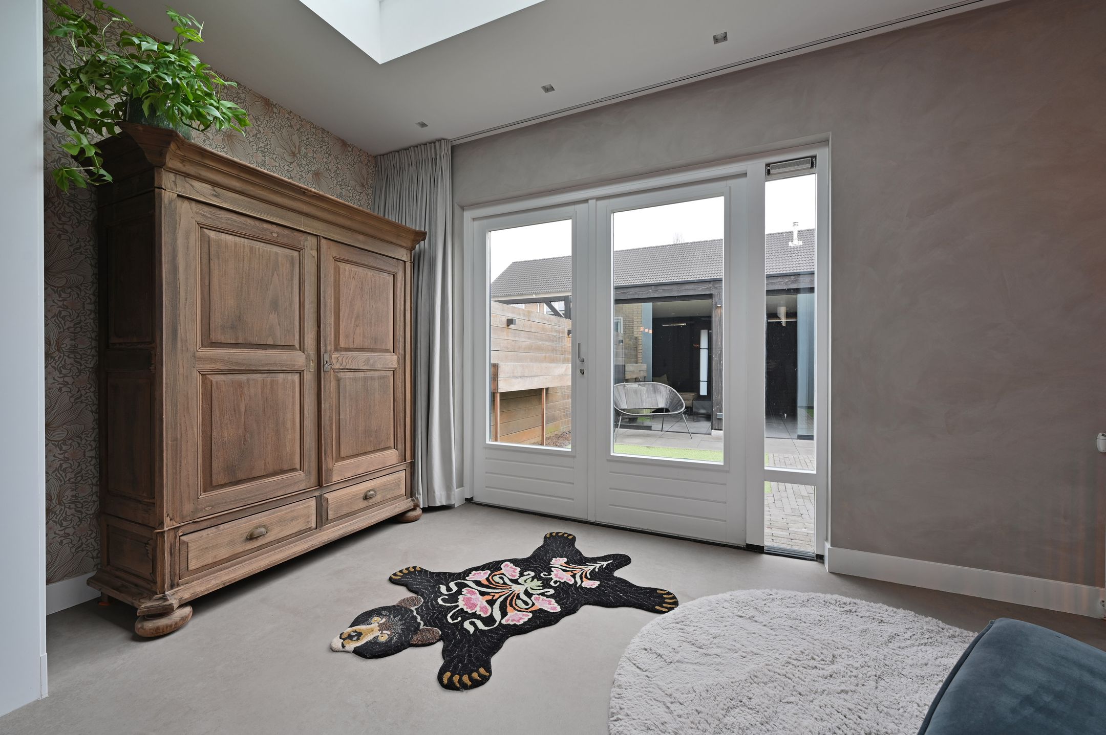 Spacious Renovated Terraced House with Basement and Modern Extension in Putten — 9