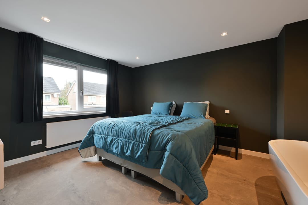 Spacious Renovated Terraced House with Basement and Modern Extension in Putten — 23