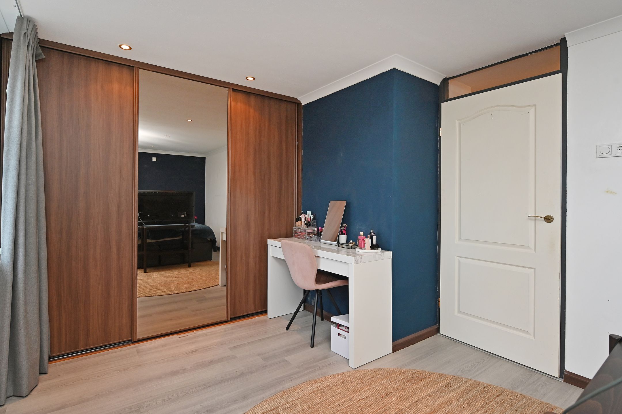 Spacious Family Home with Garden in Naaldwijk — 24