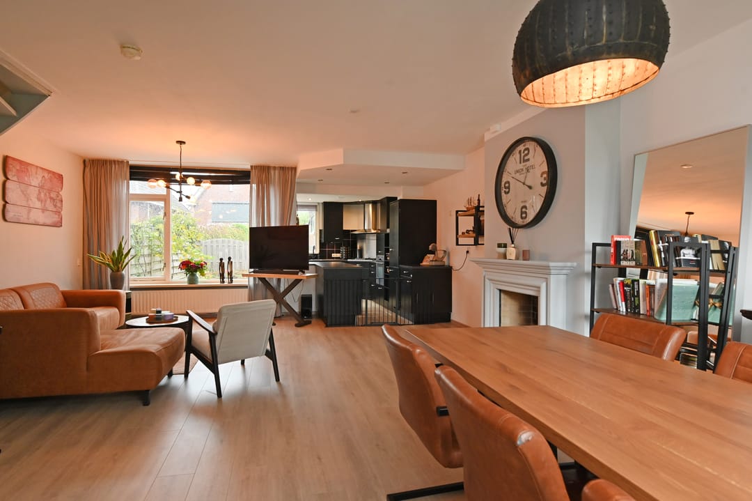 Spacious Family Home with Garden in Naaldwijk — 11