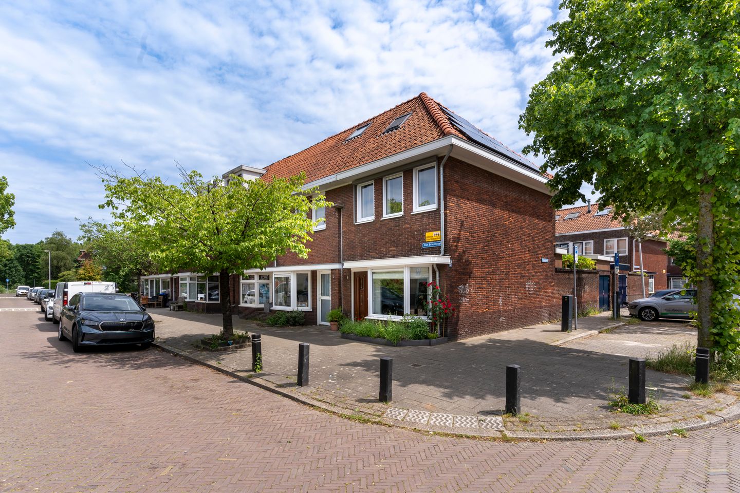 Foto 1 van Den Brielstraat 1