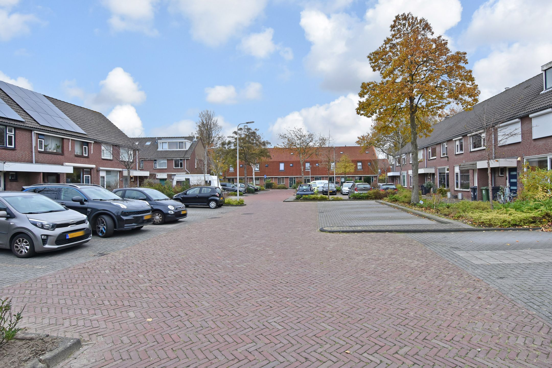 Spacious Family Home with Garden in Naaldwijk — 39