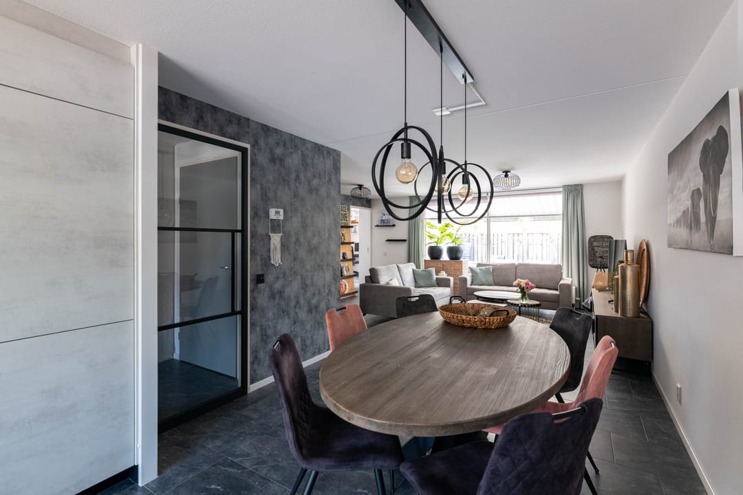 Spacious Semi-Detached Home with Garden Room and Garage in De Ravense Hoek — 16