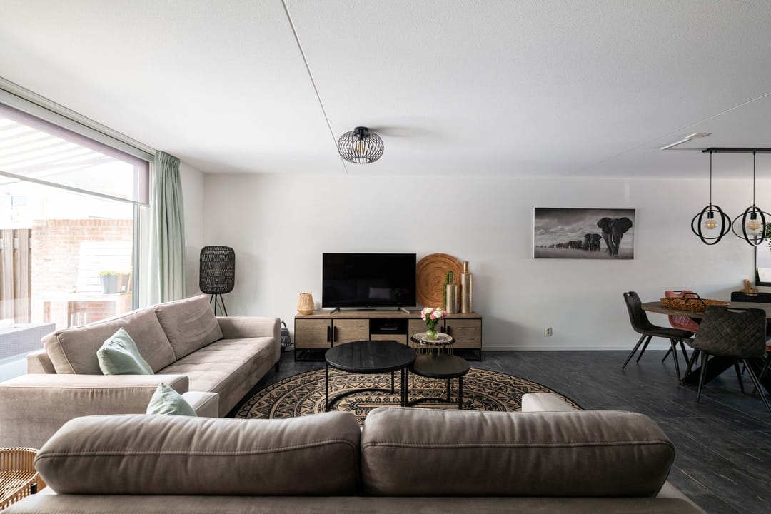 Spacious Semi-Detached Home with Garden Room and Garage in De Ravense Hoek — 17