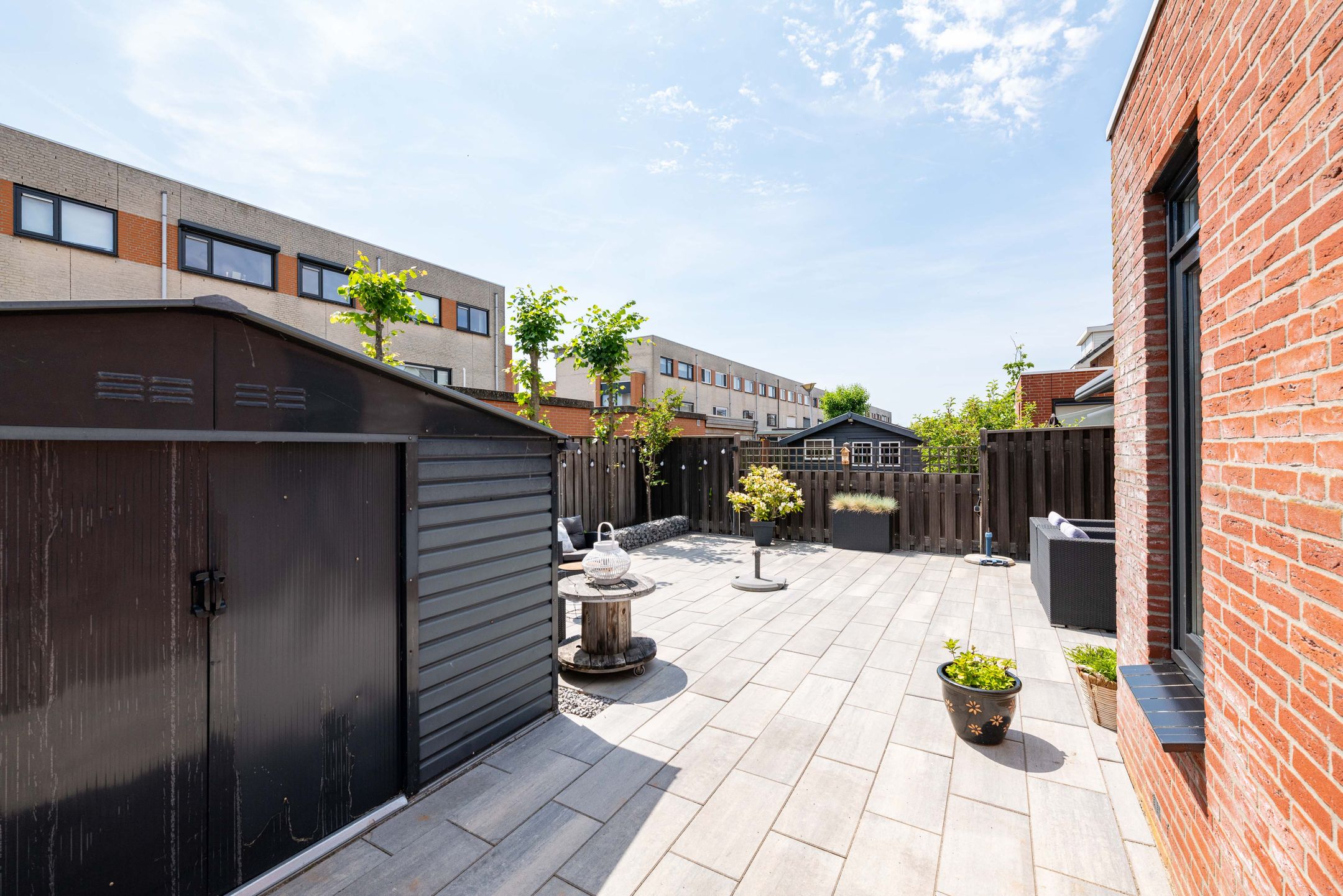 Spacious Semi-Detached Home with Garden Room and Garage in De Ravense Hoek — 45