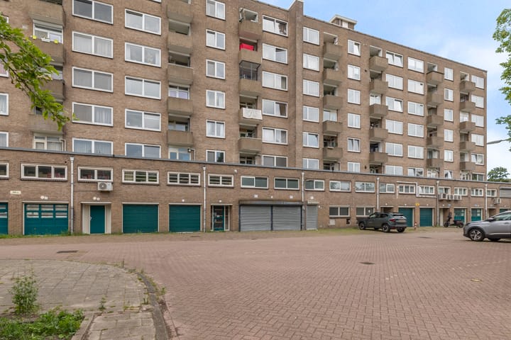 Photo 4 of Burgemeester Röellstraat 14-3