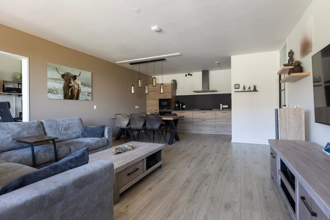 Photo 11 of Brugstraat 220