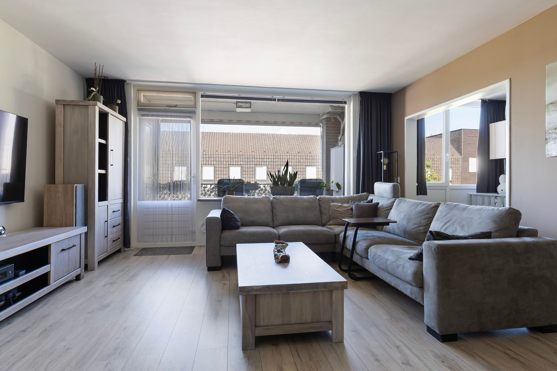 Photo 6 of Brugstraat 220