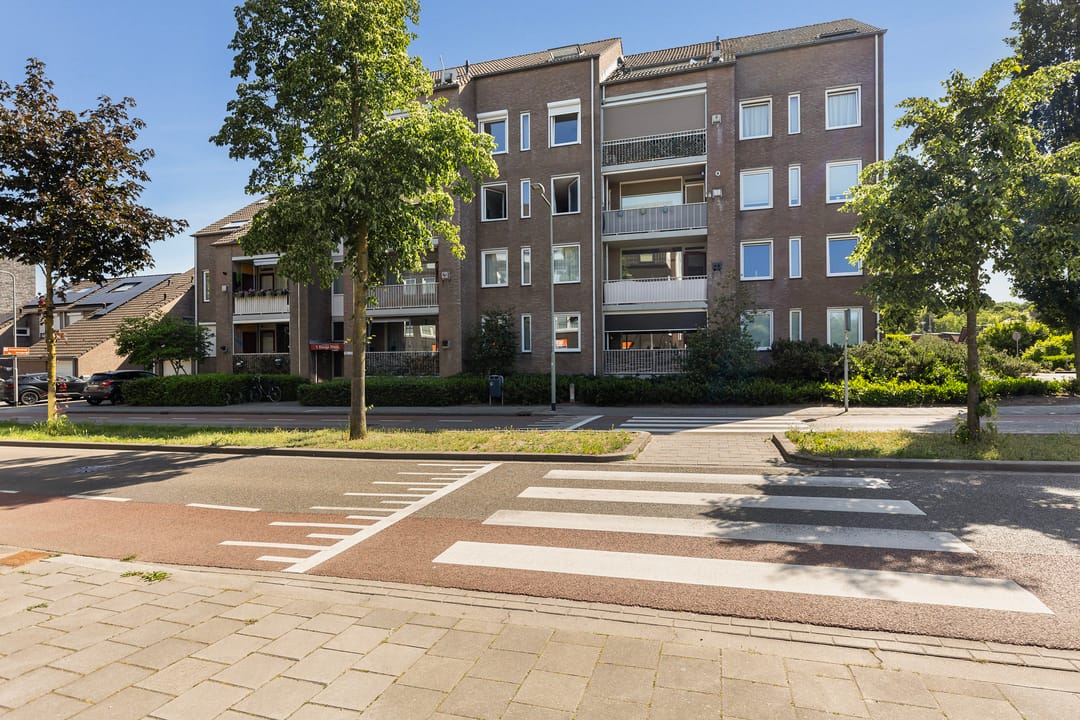 Photo 8 of Brugstraat 220