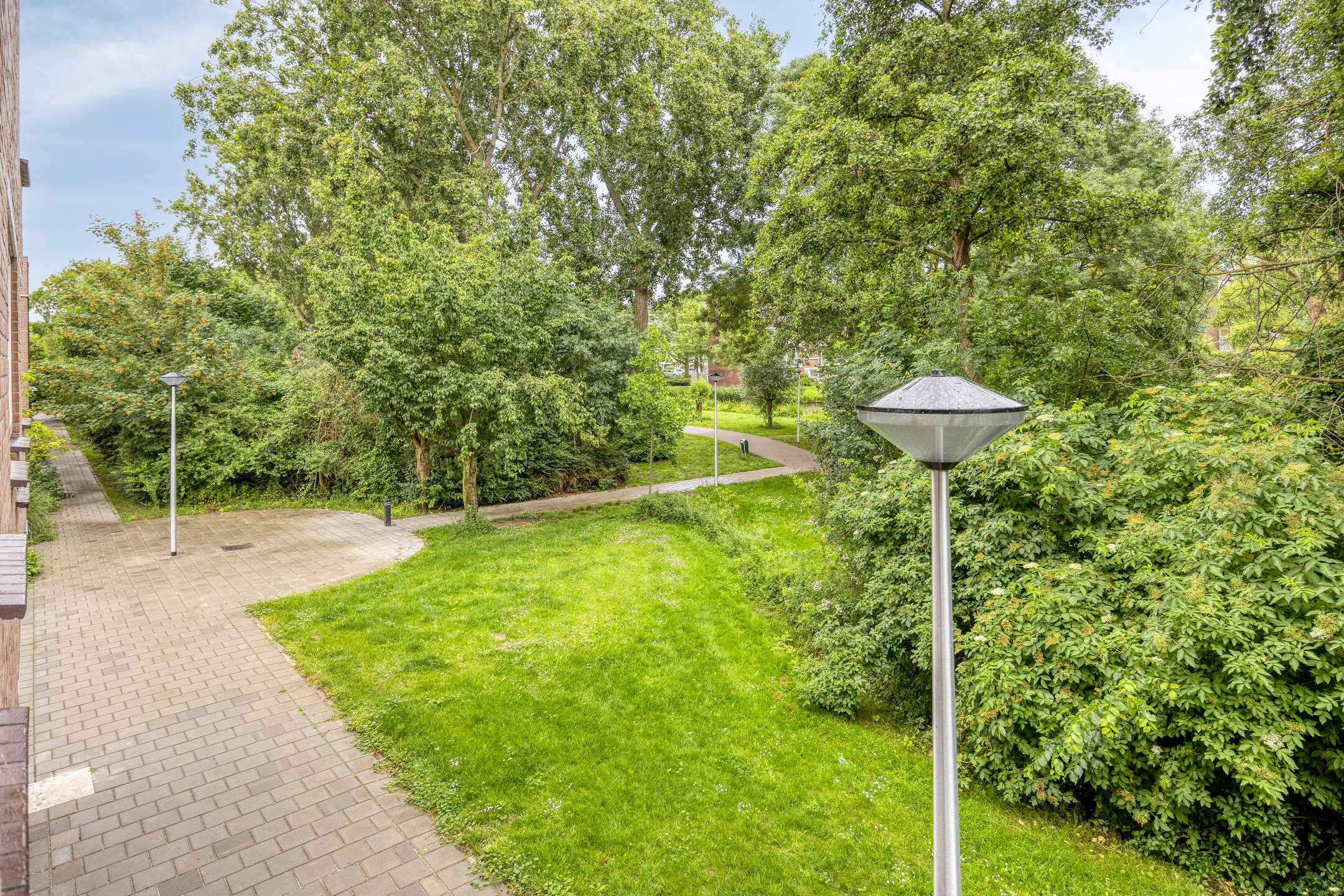 Photo 24 of Schrijnwerker 109