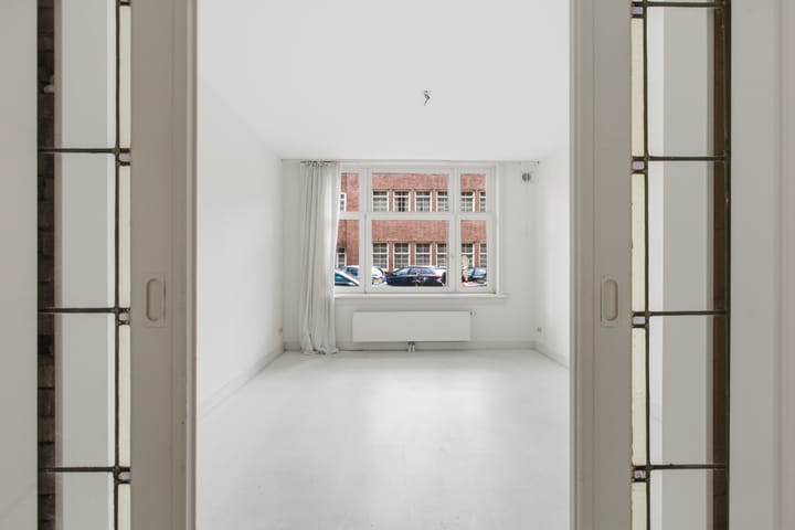 Photo 5 of Nieuwe Uilenburgerstraat 70-H