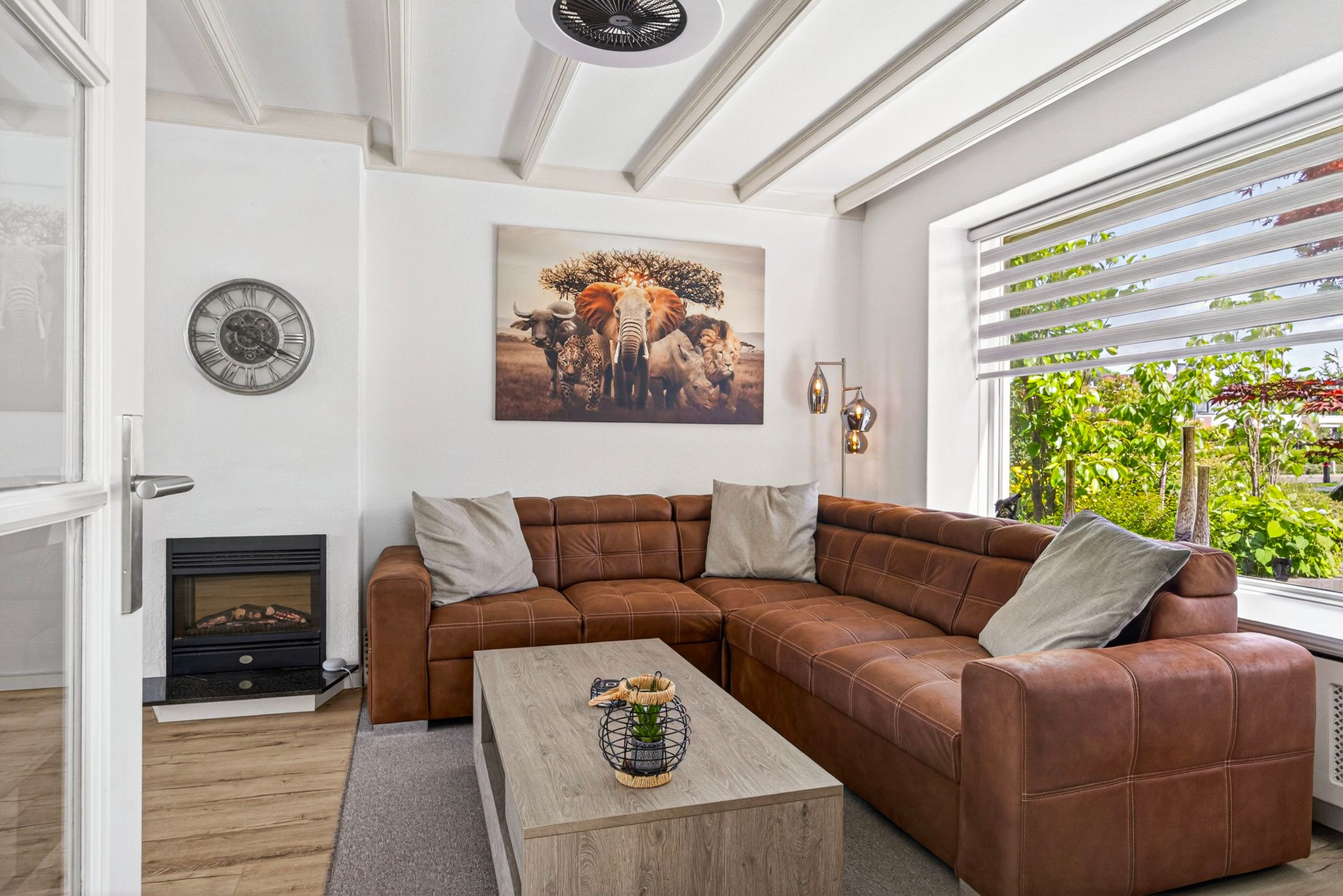 Photo 12 of Bachstraat 40