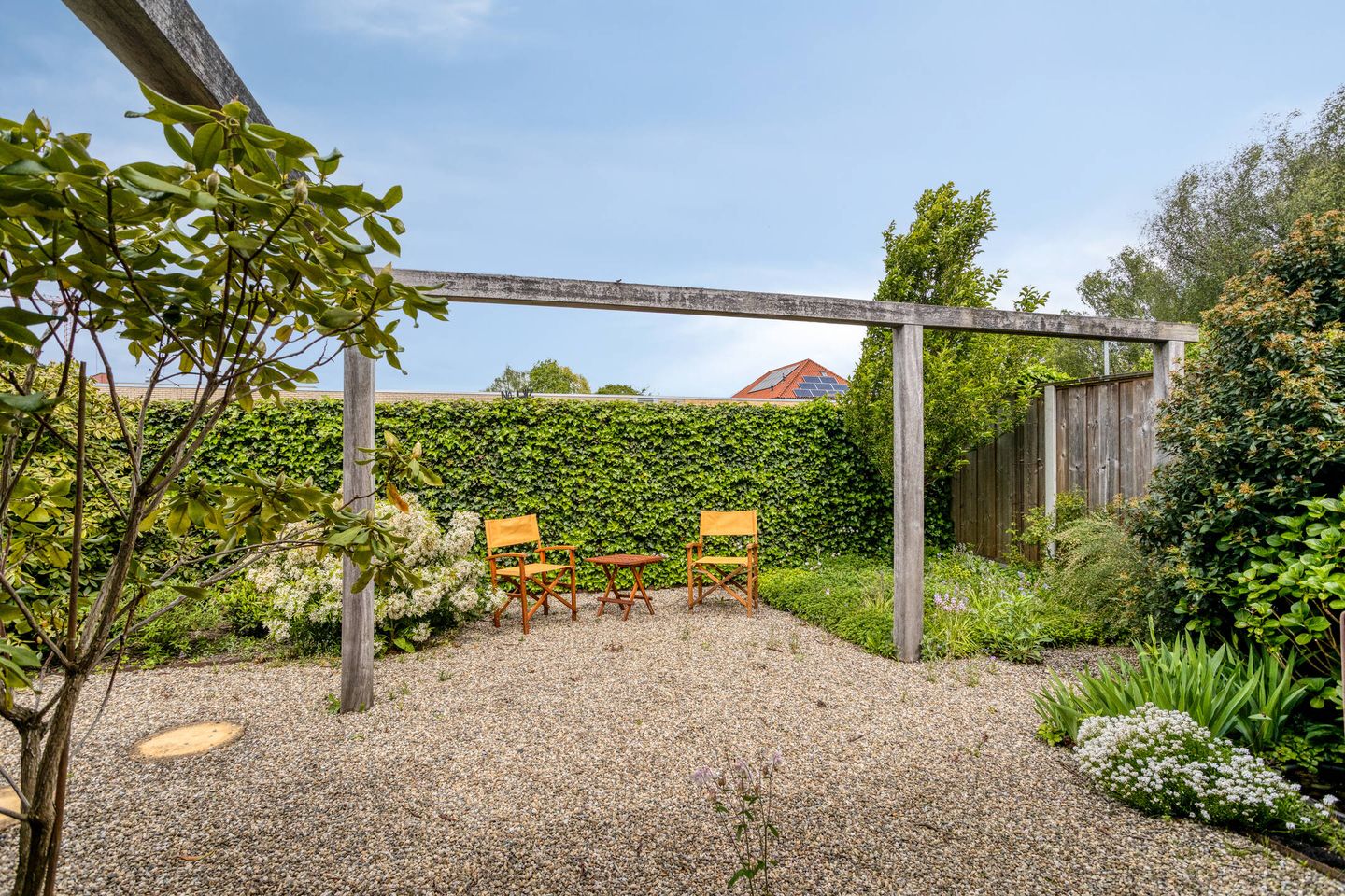 Spacious 1970s Family Home with Sunny Garden in the Heart of Ruurlo — 35