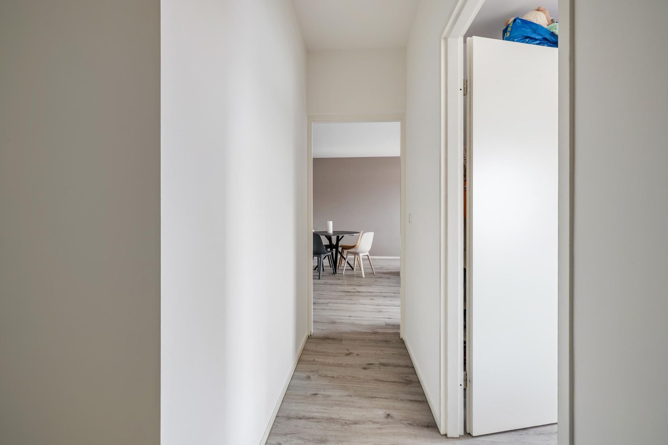 Renovated Apartment with South-Facing Balcony in Breda — 15