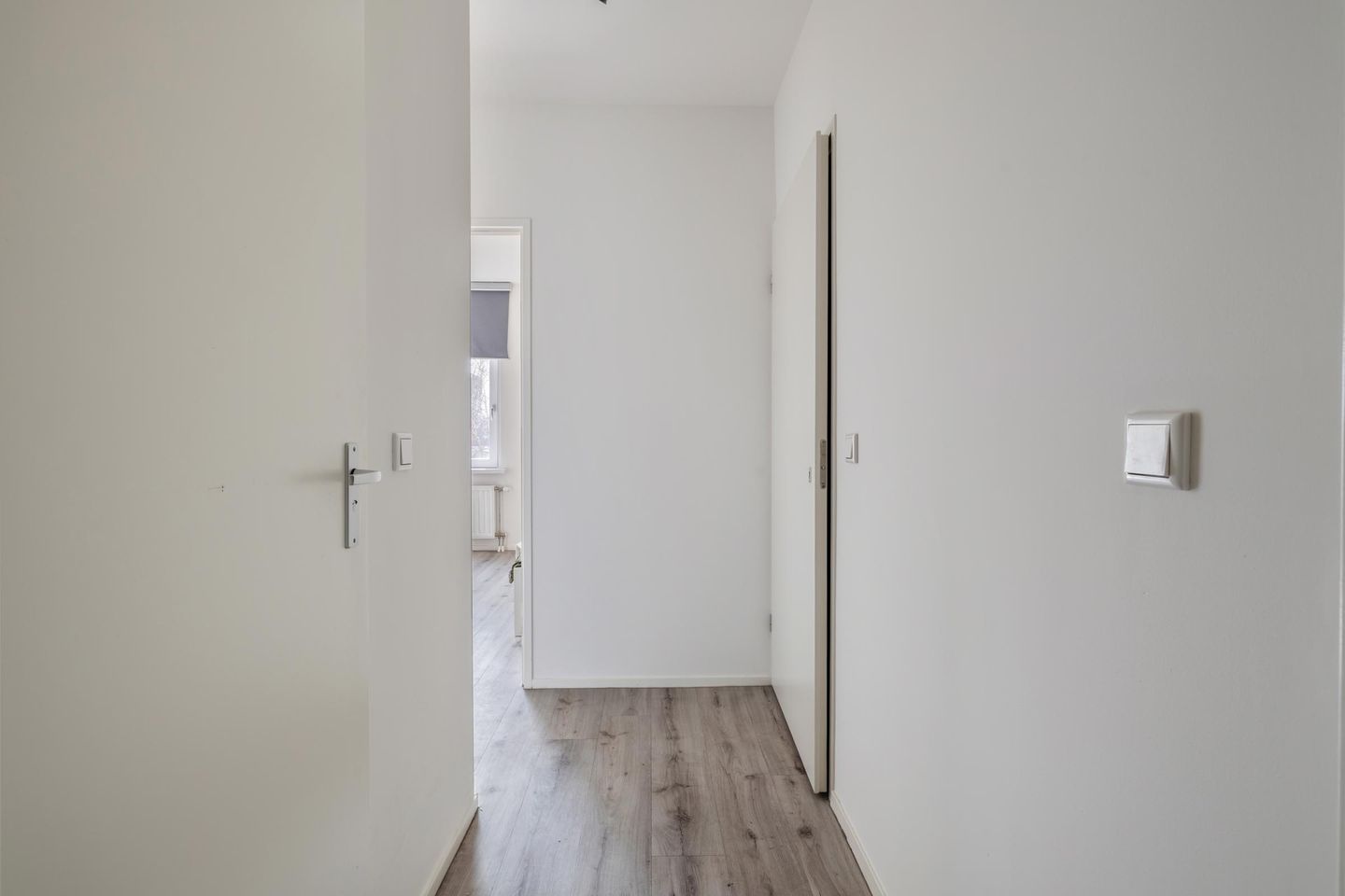 Renovated Apartment with South-Facing Balcony in Breda — 14