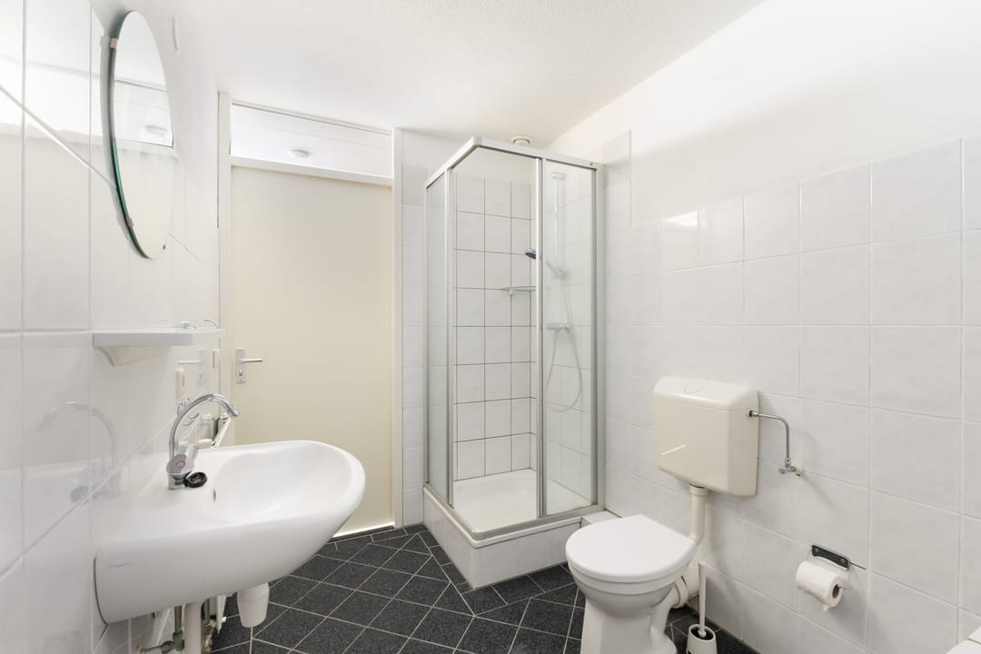 Modernisable Terraced House with Three Bedrooms and West-Facing Garden in IJsselstein — 31