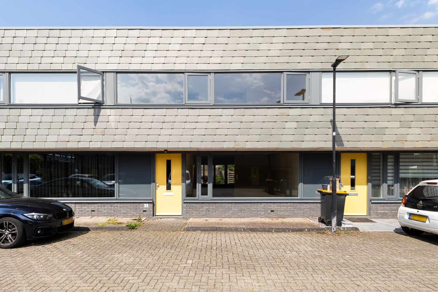 Photo 1 of Roest Crolliusstraat 5