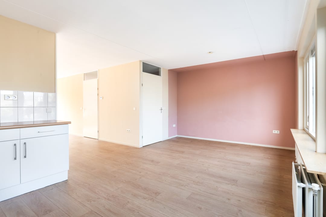 Modernisable Terraced House with Three Bedrooms and West-Facing Garden in IJsselstein — 17