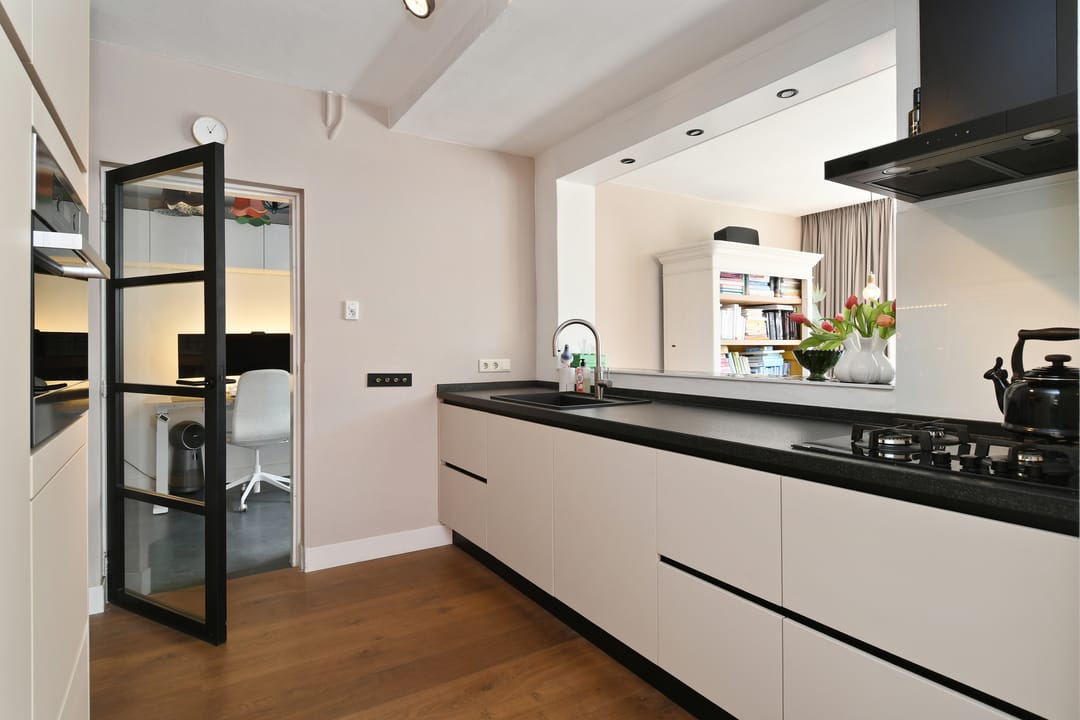 Spacious 5-Bedroom Family Home in Central Nuenen — 16