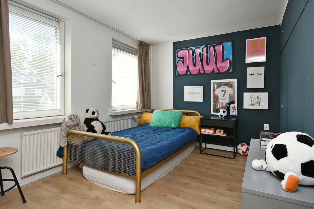 Spacious 5-Bedroom Family Home in Central Nuenen — 26