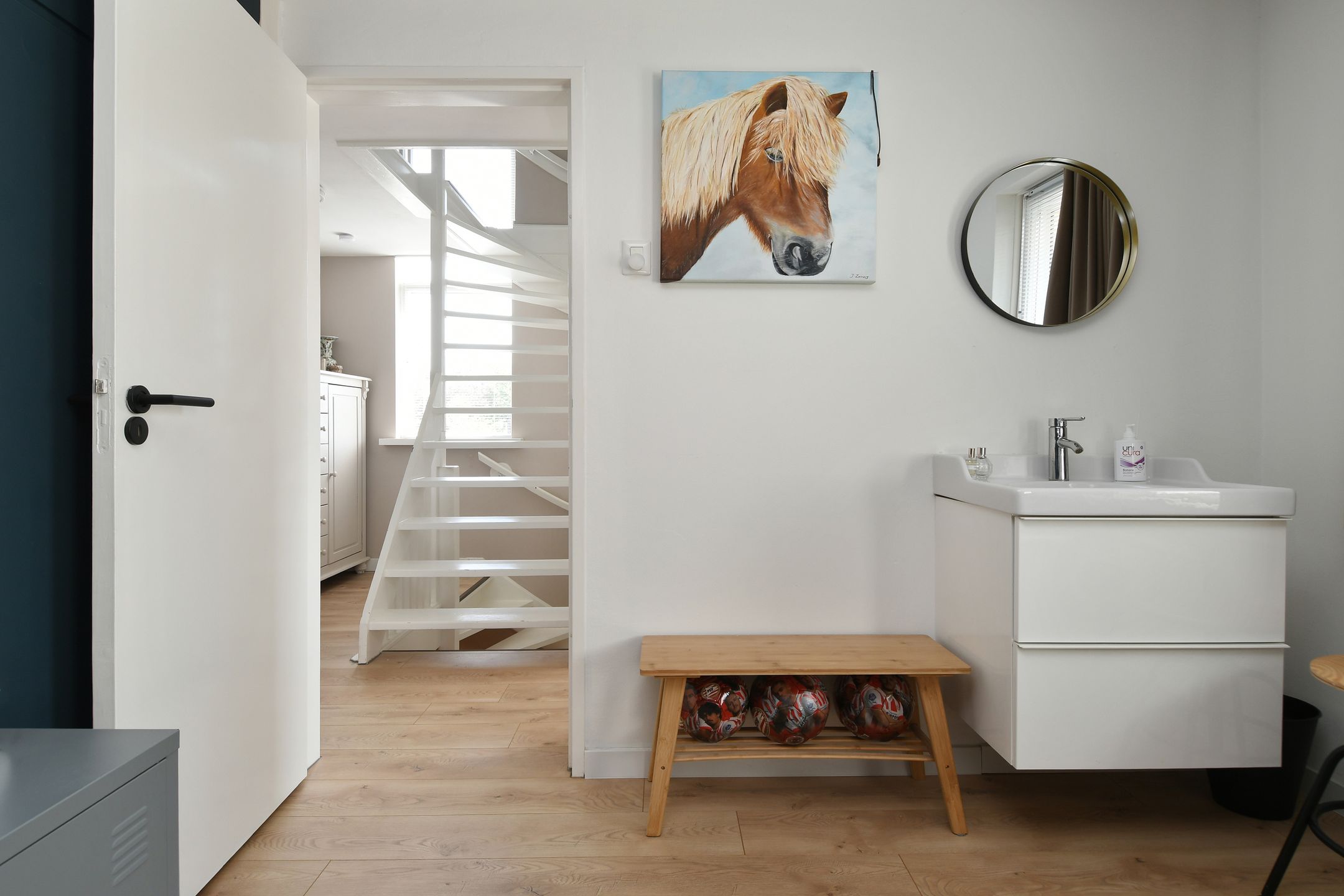 Spacious 5-Bedroom Family Home in Central Nuenen — 27