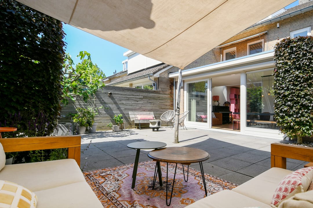 Spacious 5-Bedroom Family Home in Central Nuenen — 38