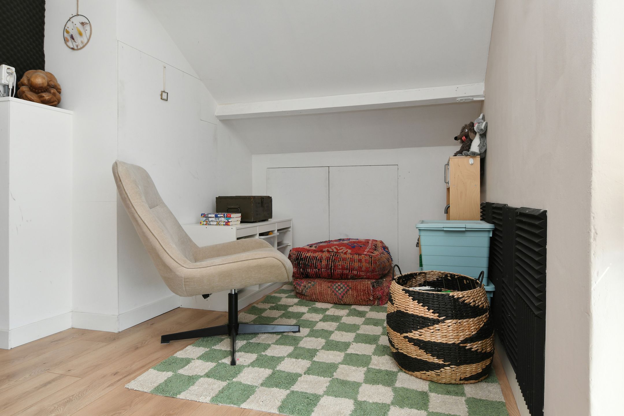 Spacious 5-Bedroom Family Home in Central Nuenen — 36