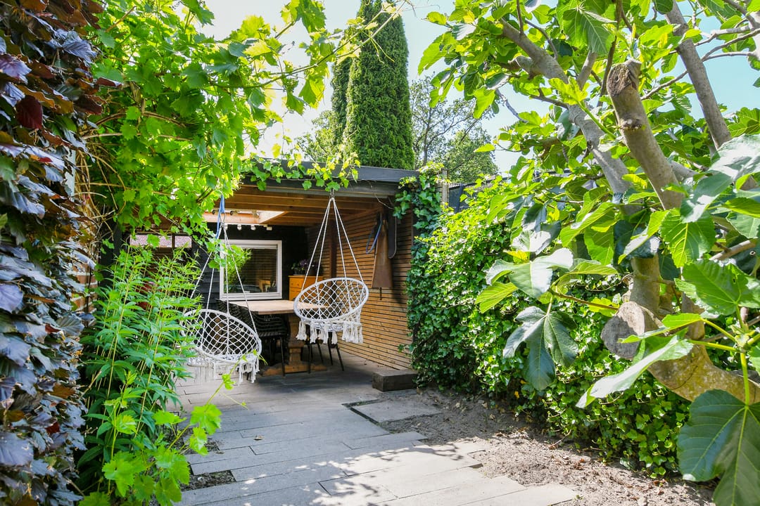 Spacious 5-Bedroom Family Home in Central Nuenen — 41