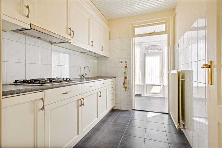 Photo 5 of Laagakkerstraat 21
