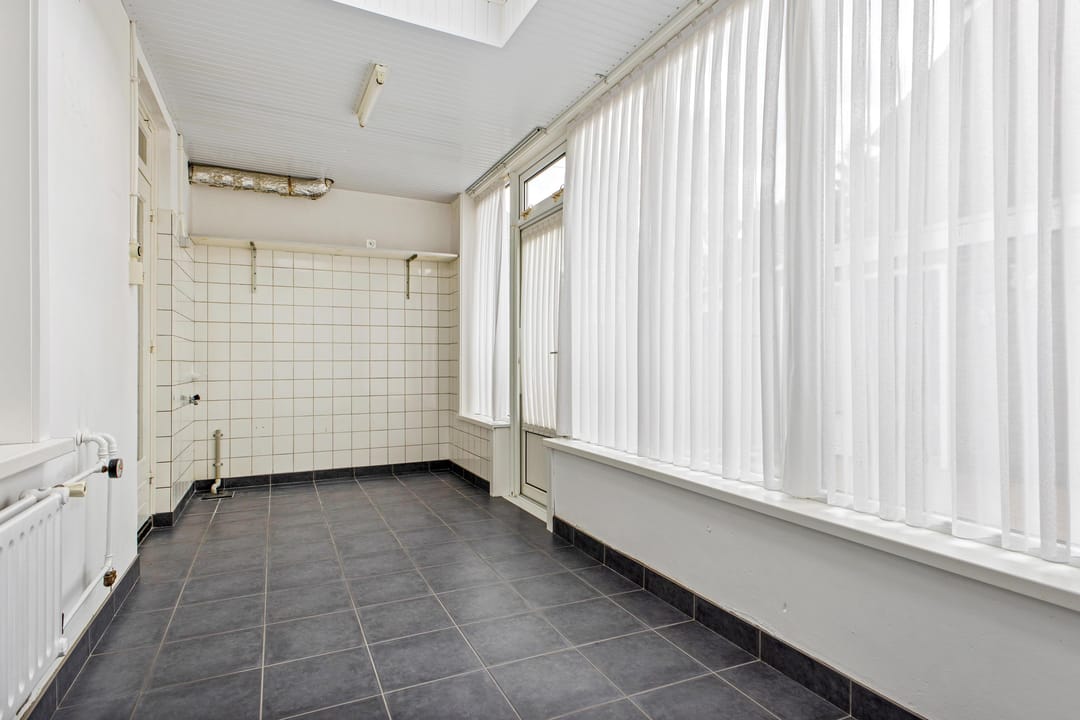 Photo 8 of Laagakkerstraat 21