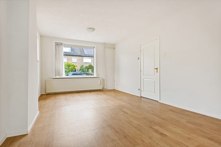 Photo 3 of Laagakkerstraat 21