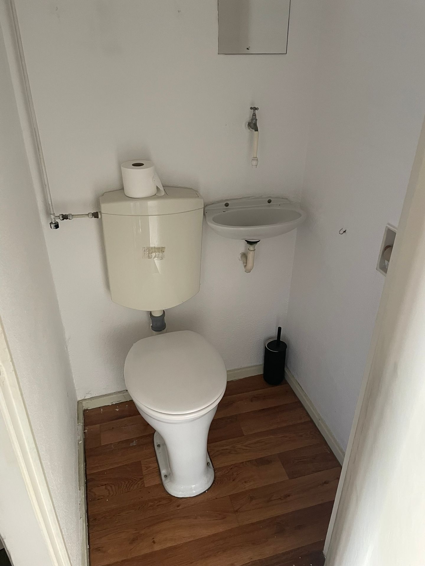 Photo 10 of Van Almondestraat 46-I