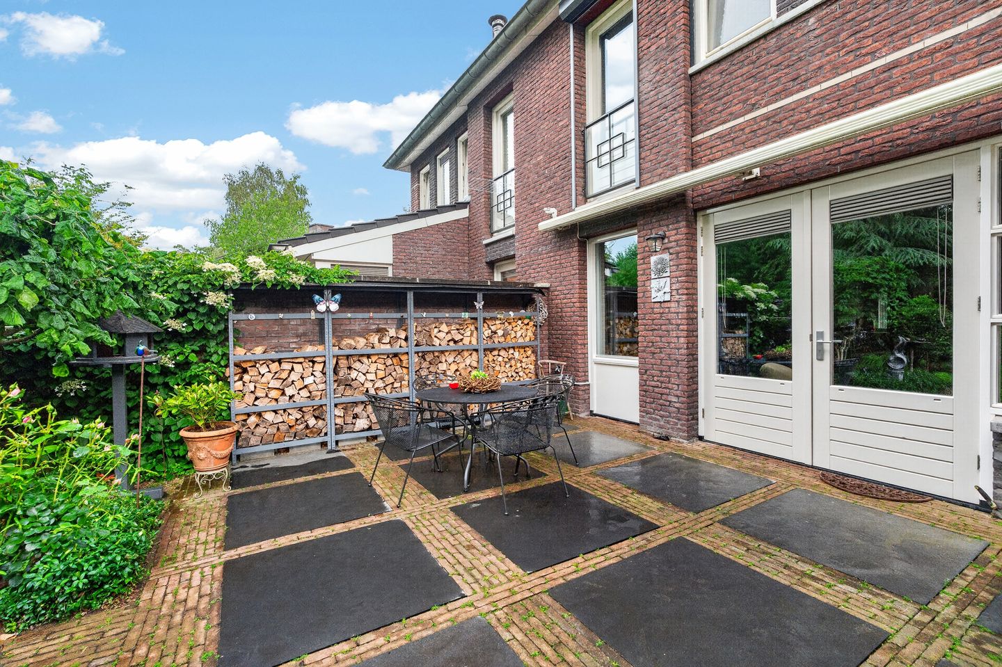 Photo 34 of Van den Berghlaan 58