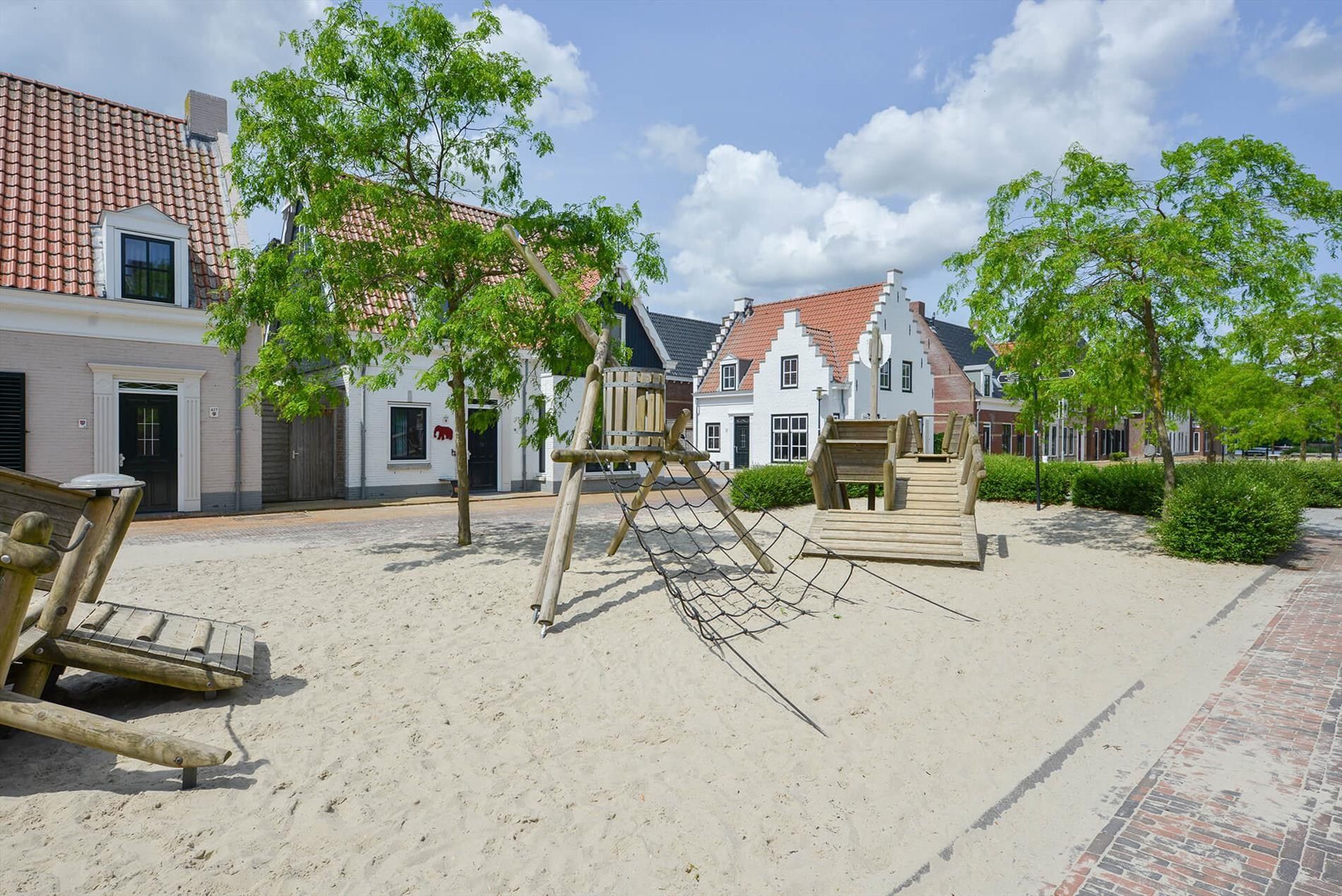 4-bedroom freehold villa in Eanjum — photo 3 of 5