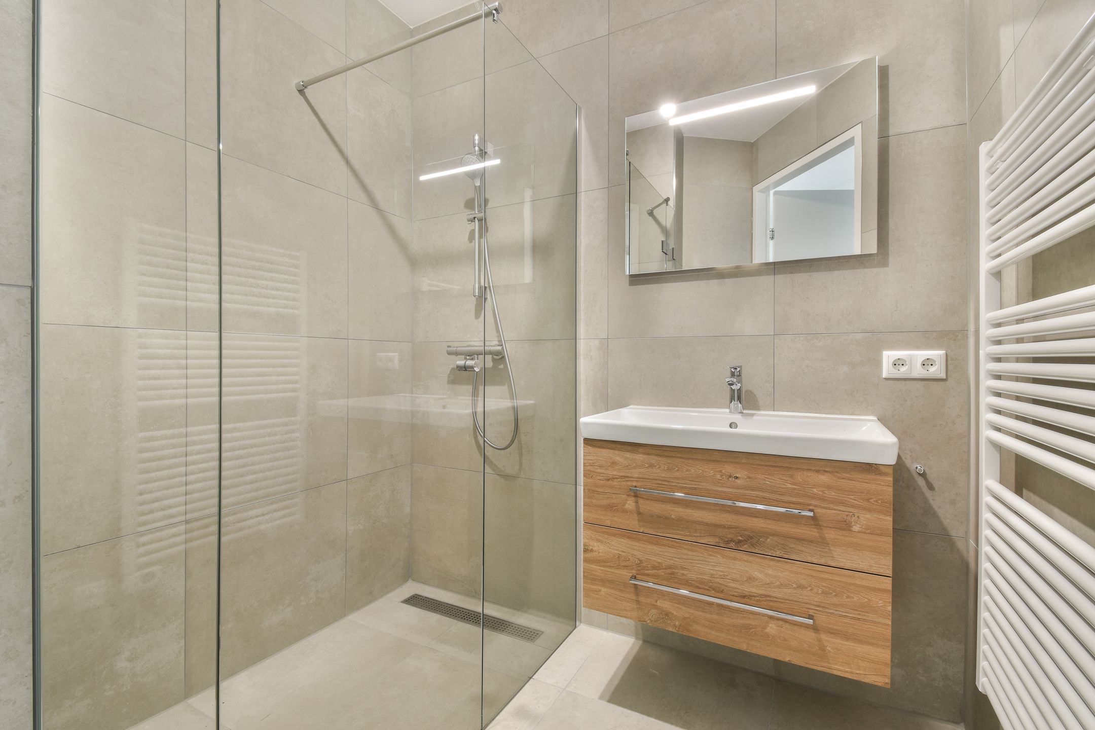 Newly Built Waterfront Apartment with IJ Views in Amsterdam-Noord — 9