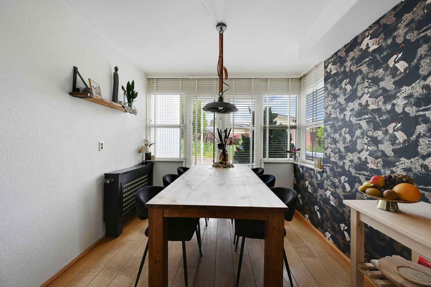 Spacious Family Home with Modern Kitchen and Sunny Garden in Leidschenveen — 14