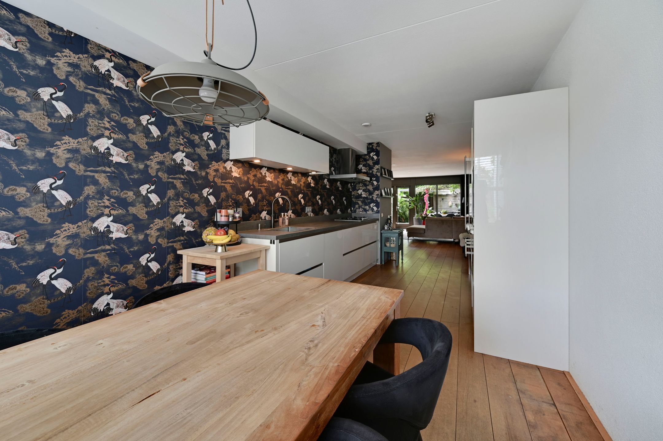Spacious Family Home with Modern Kitchen and Sunny Garden in Leidschenveen — 15