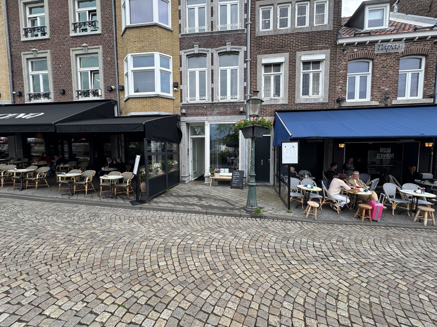 Bekijk foto 2 van Cörversplein 7