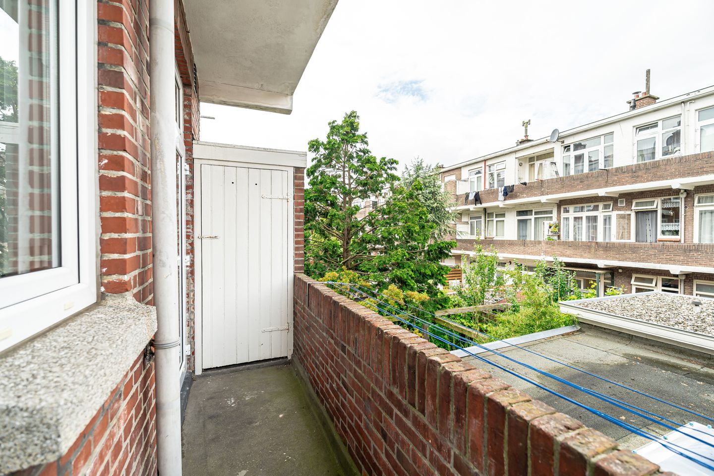 Spacious Corner Apartment with Three Bedrooms and Park Views in Rijswijk — 14