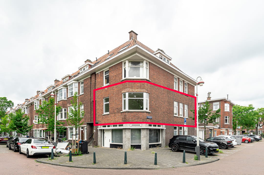 Spacious Corner Apartment with Three Bedrooms and Park Views in Rijswijk