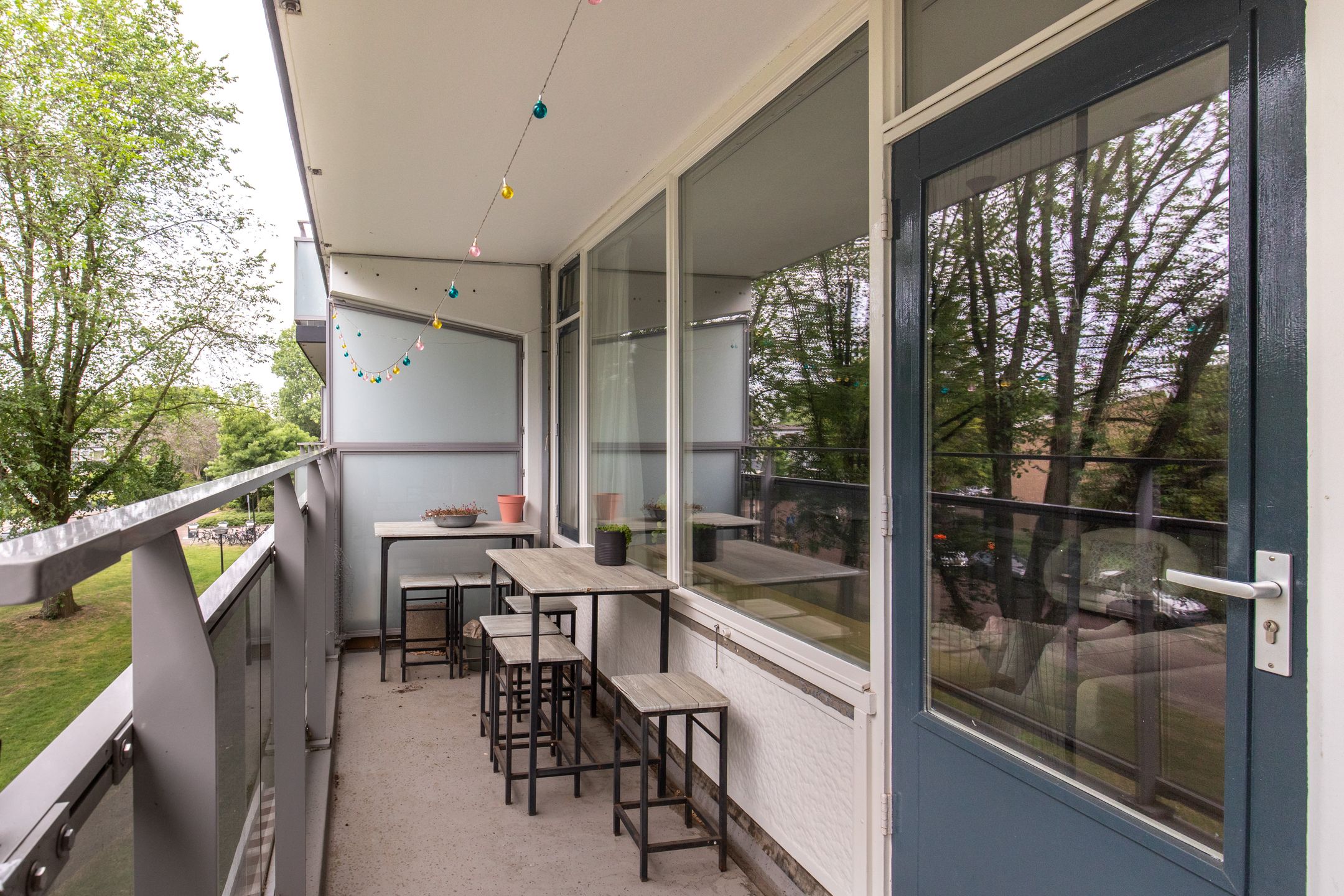 Spacious 4-Room Apartment with West-Facing Balcony in Green Merenwijk — 21
