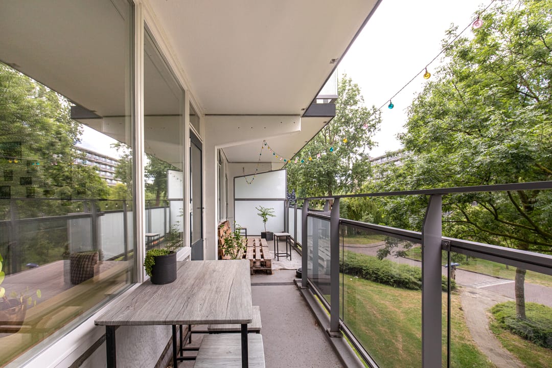 Spacious 4-Room Apartment with West-Facing Balcony in Green Merenwijk — 23